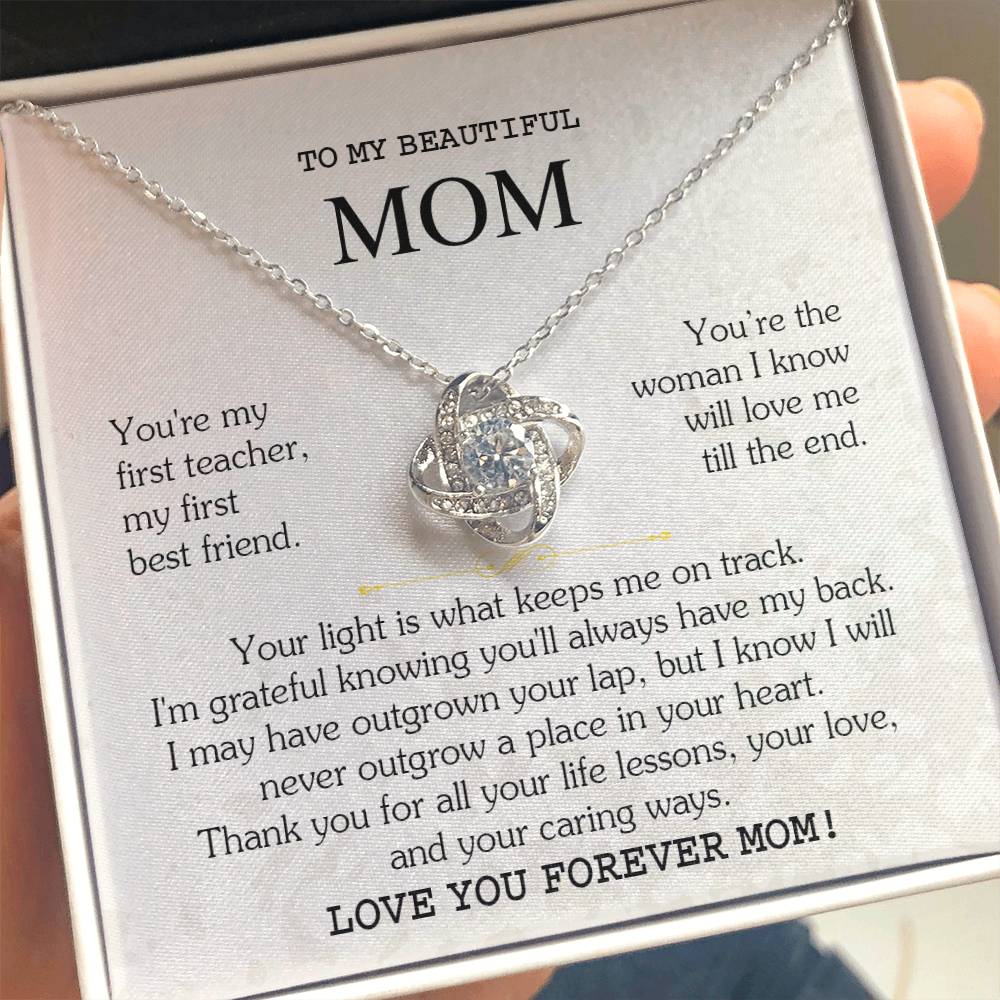 mom    8