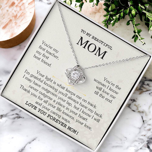 mom    8