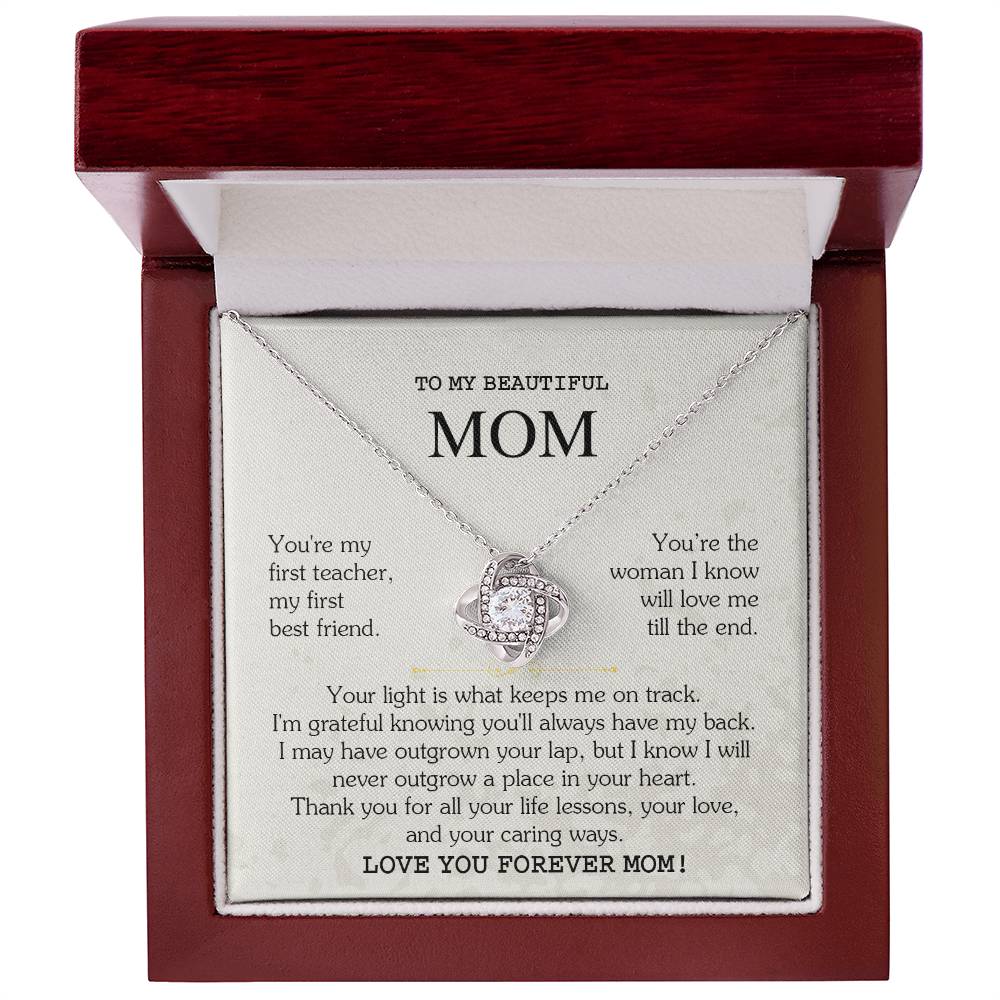 mom    8