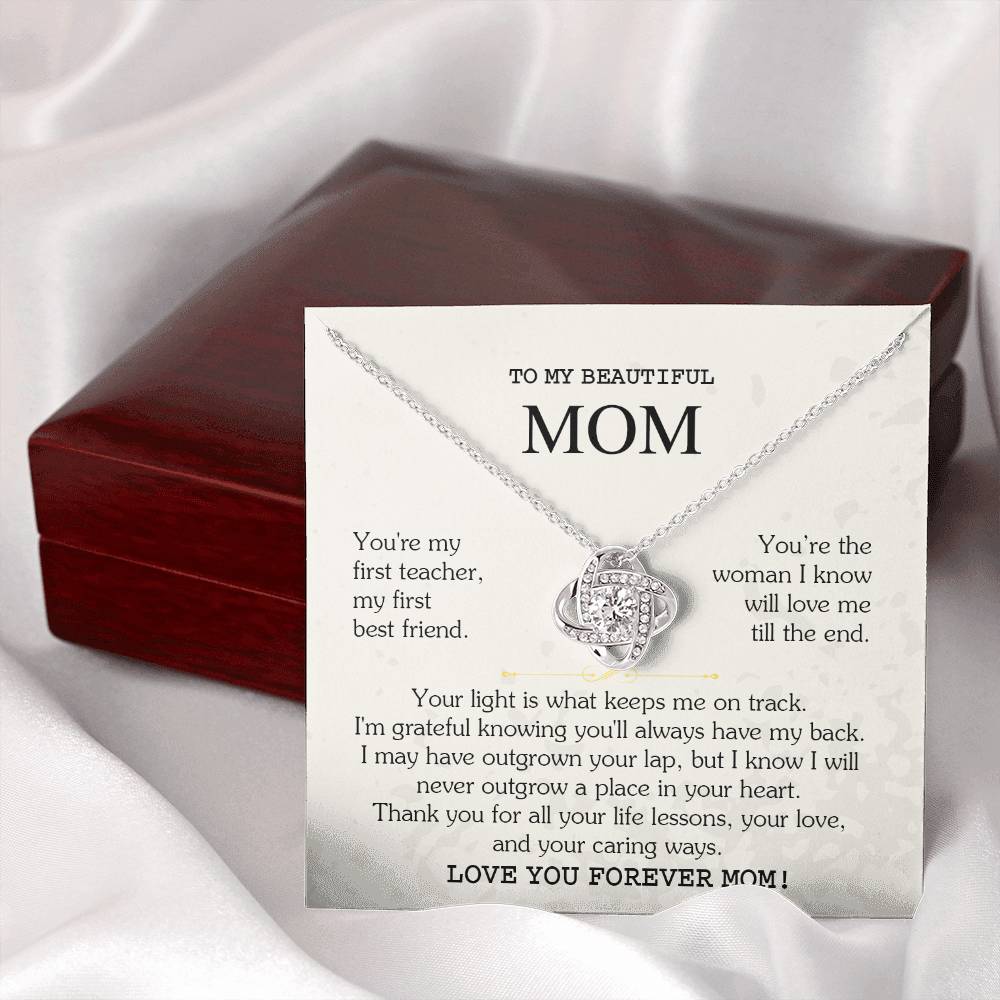 mom    8